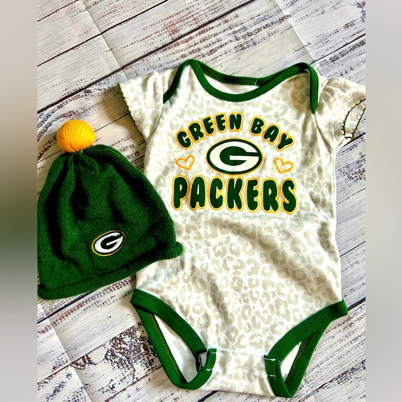 NFL Green Bay Packers Infant Bodysuit and Hat Set - Picture 1 of 5